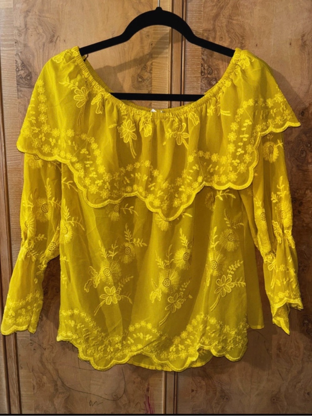 Yellow Off-Shoulder Embroidered Women's Top size Large